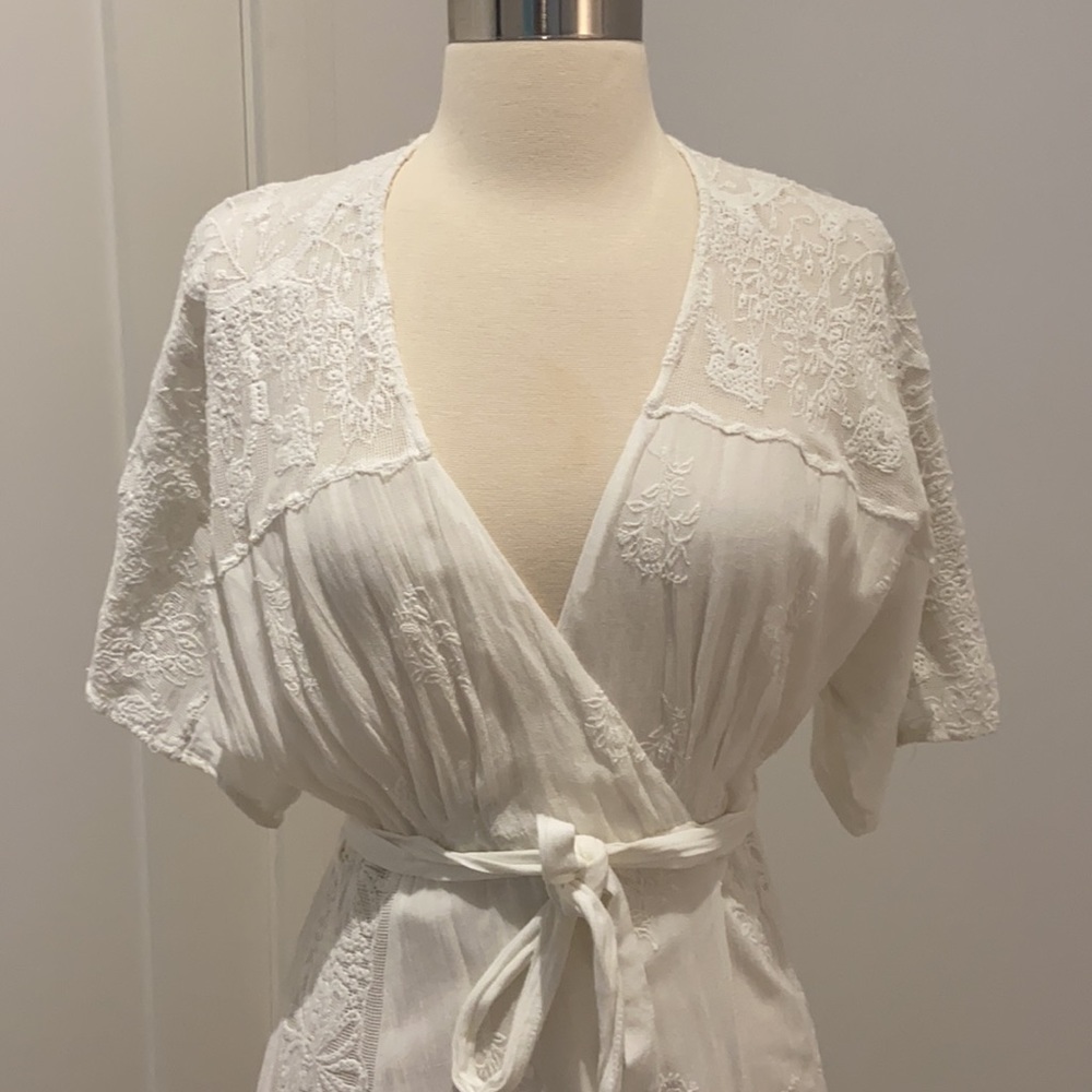 SOLD Zara Trafaluc White Lacey Wrap Dress - Picture 9 of 9